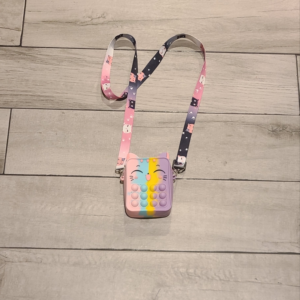 🍁Kitty pop it mini bag🧁